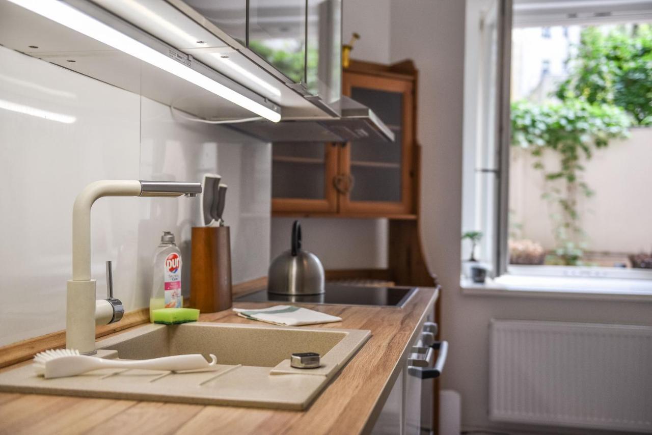 Quiet Apartment In The City Center With Own Terrace Praga Exterior foto